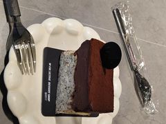 -W COLLECTIVE  DESSERT SHOP