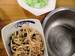 情人果-超越炭火牛蛙火锅鸡(河东店)