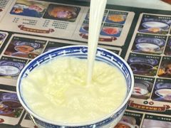 -广信牛奶甜品世家(台东店)