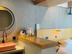 -闲隅江景艺术酒店(解放碑洪崖洞总店)