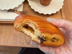 -VERIE BAKEHOUSE