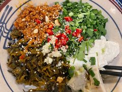 豆花米线-滇道云南特色料理(康定路店)