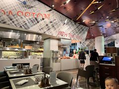 -中茵皇冠假日酒店·棕榈岛湖畔餐厅