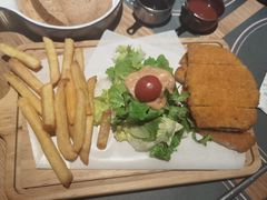 -刀叉遇上筷子中西融合餐厅(南开店)