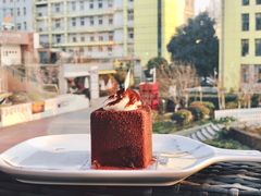 -UNI UNI(环亚凯瑟琳店)