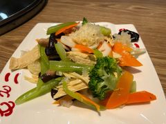 -屯老二农家铁锅炖·行业领军者(梅江店)
