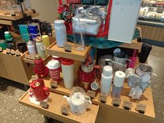 -星巴克臻选(周浦万达店)