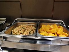 -武汉光谷广场杨家湾地铁站怡程酒店