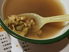 -鹤江桥·红油牛肉粉(SKP店)