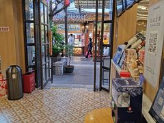 -霸王茶姬(南强街店)
