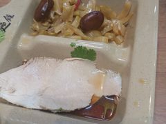 -亮亮面馆(经六路店)