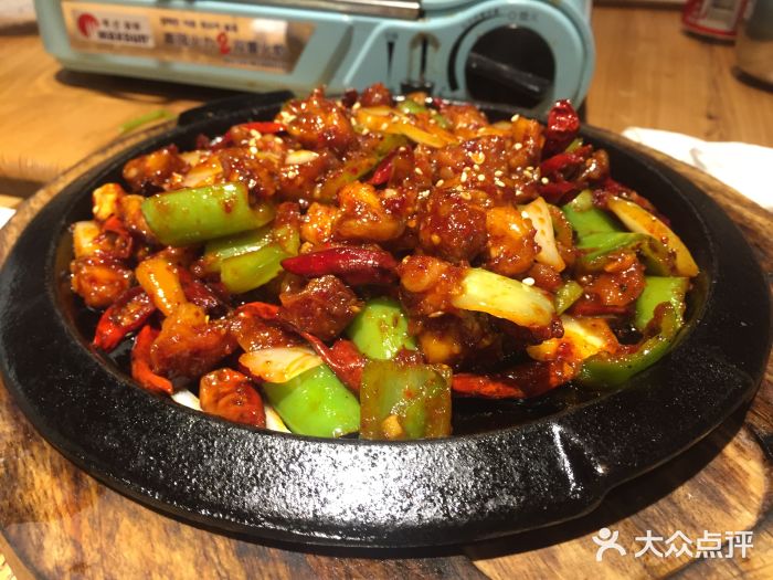 枣玛露脊骨汤·烤肉(西塔总店)铁板鸡脆骨图片