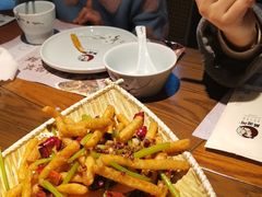 -黄泥岗·地道湖北菜(奥特莱斯店)