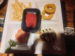 -老牌坊云南鱼豆花火锅(哈西万达店)