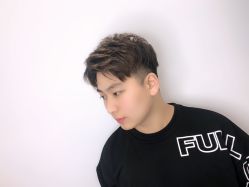 -So·So卡凡 