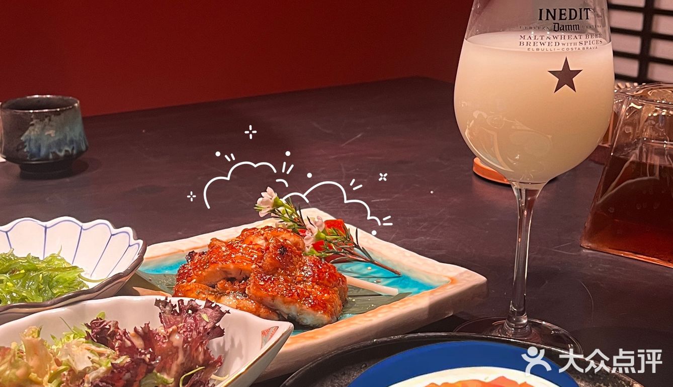 一个人边吃日料边看蜡笔小新是种什么体验？