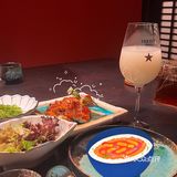 一个人边吃日料边看蜡笔小新是种什么体验？