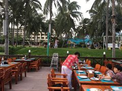 露天位-渔家火锅·海鲜自助餐·演艺(亚龙湾天域酒店)