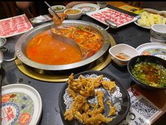 -沸炉重庆老火锅(军事博物馆店)