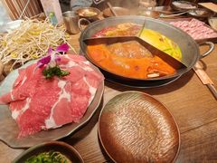 -巴卤社老火锅(财富店)