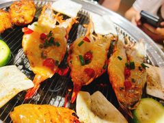 -围炉肉舍•炭烤活鳗•丹东海鲜烤肉(步行街店)