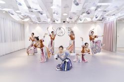 -深舞形体民族舞蹈工作室