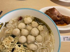 -灵芝妹子海鲜米线(劳动公园店)