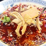 海吃海喝哪里去，何记铁锅炖大鹅