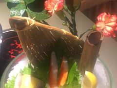 三文鱼刺身-享月汤皇·海鲜小火锅·聚会(曲江创意谷店)