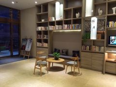 -西安大雁塔科技大学地铁站亚朵酒店