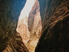 -天山神秘大峡谷