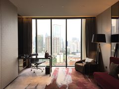 -广州天河希尔顿酒店