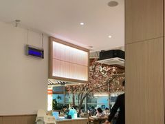 -蜜桃餐厅·伴山(湖滨商业街店)