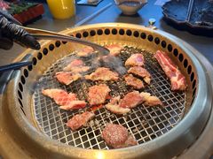 -铭牛烧肉·和牛海鲜自助(高新月牙湖店)