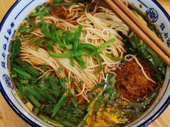 -镇南锅盖面馆(解放路店)