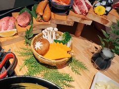 -山川小町·极番烧肉(新地假日广场店)