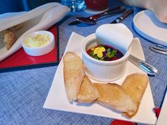 -弦月窗LUNETTE BY AMANDA(复兴路店)