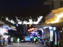 -亚龙湾亚泰商业街