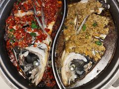 -阿瓦山寨·湘菜现炒·剁椒鱼头王(咸阳总店)