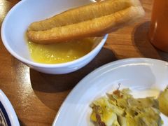 -昆明华邑酒店-鲜艳全日餐厅