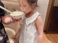 -泓历皇朝酒店(东亭店)