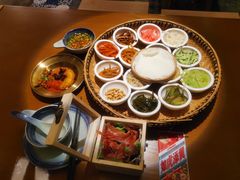 -包整·丝娃娃(一览甲秀楼风景店)