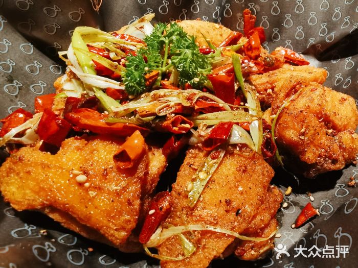 博欧姆新派韩国料理·炸鸡(艾尚店)川味椒麻炸鸡图片