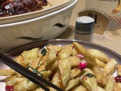 -八府香鸭·啫啫煲(华山路店)