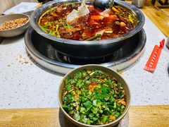 -肖肖酸萝卜鱼火锅(总店)