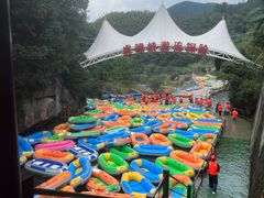 -虎啸峡漂流