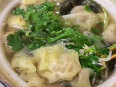 -小许三鲜砂锅馄饨店(家多乐烟酒店)