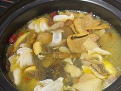 -野菌皇海景野生菌火锅(滨海大道店)