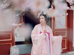 -翩若国风汉服体验馆