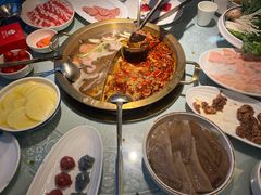 -小天鹅火锅·一线江景洪鼎旗舰店(洪崖洞店)